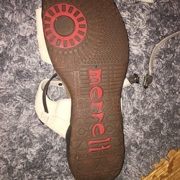 Shoe - Picture 2 of 2